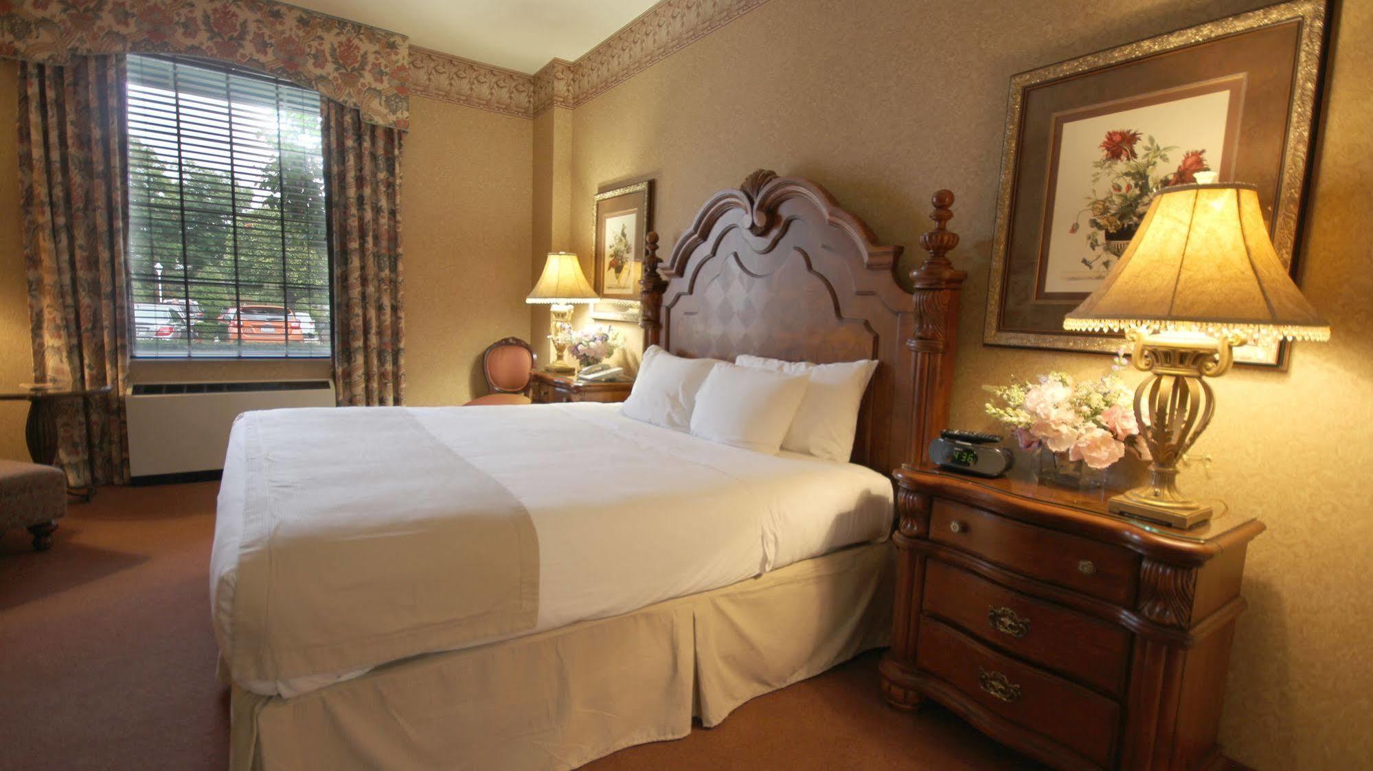 The Inn And Spa At East Wind Wading River Exterior photo